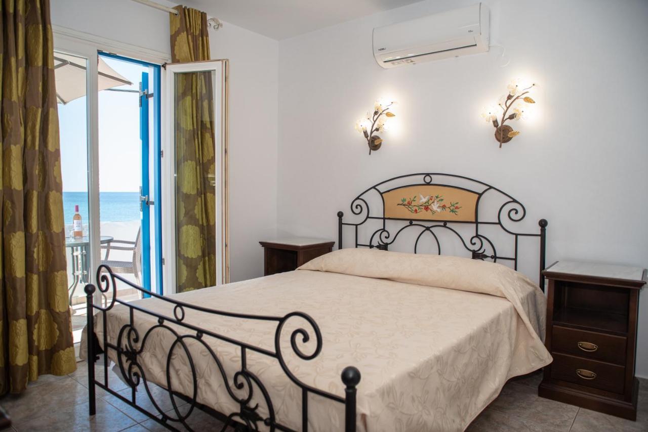 Aparthotel Deep Blue à Ágios Prokópios Extérieur photo