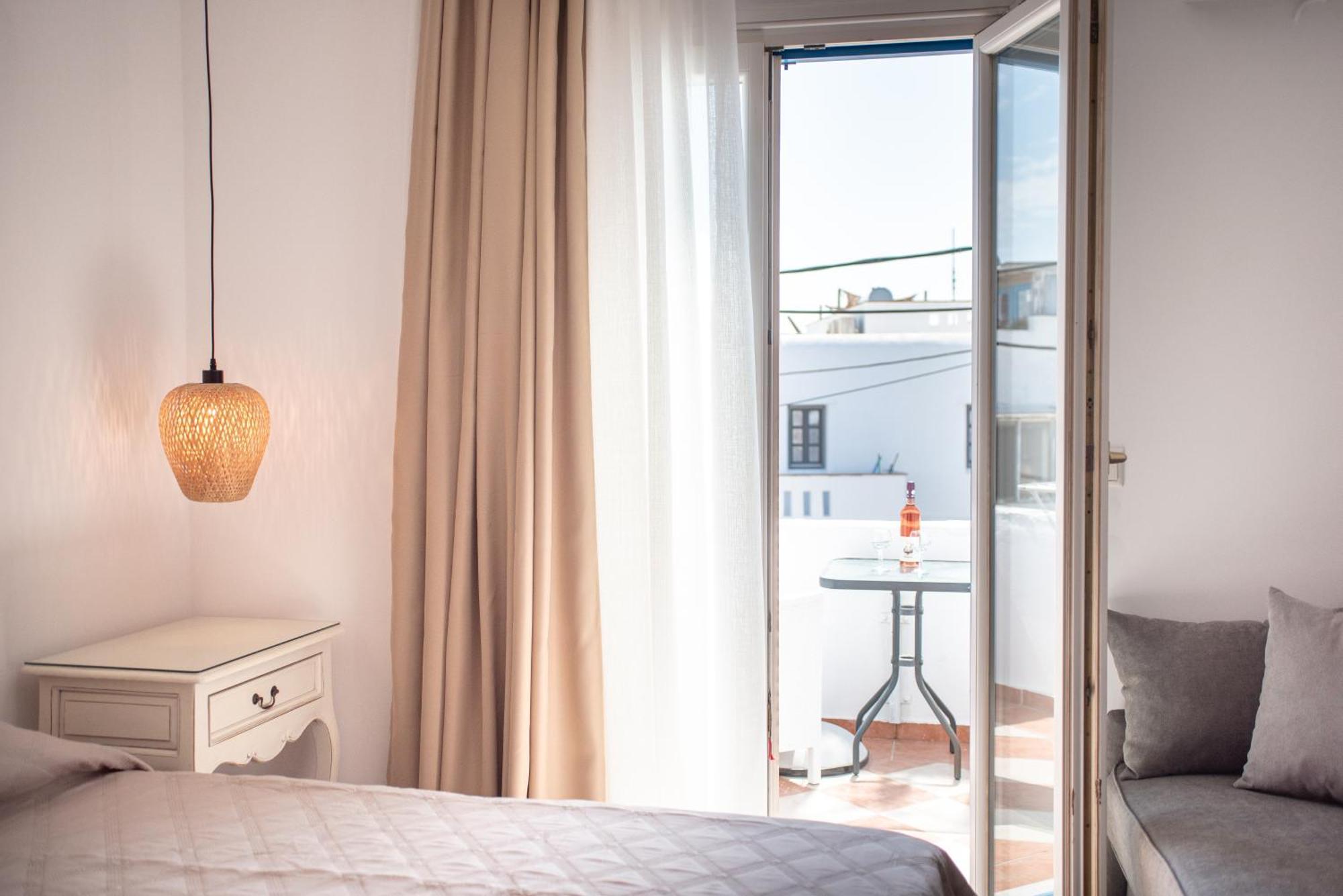Aparthotel Deep Blue à Ágios Prokópios Extérieur photo