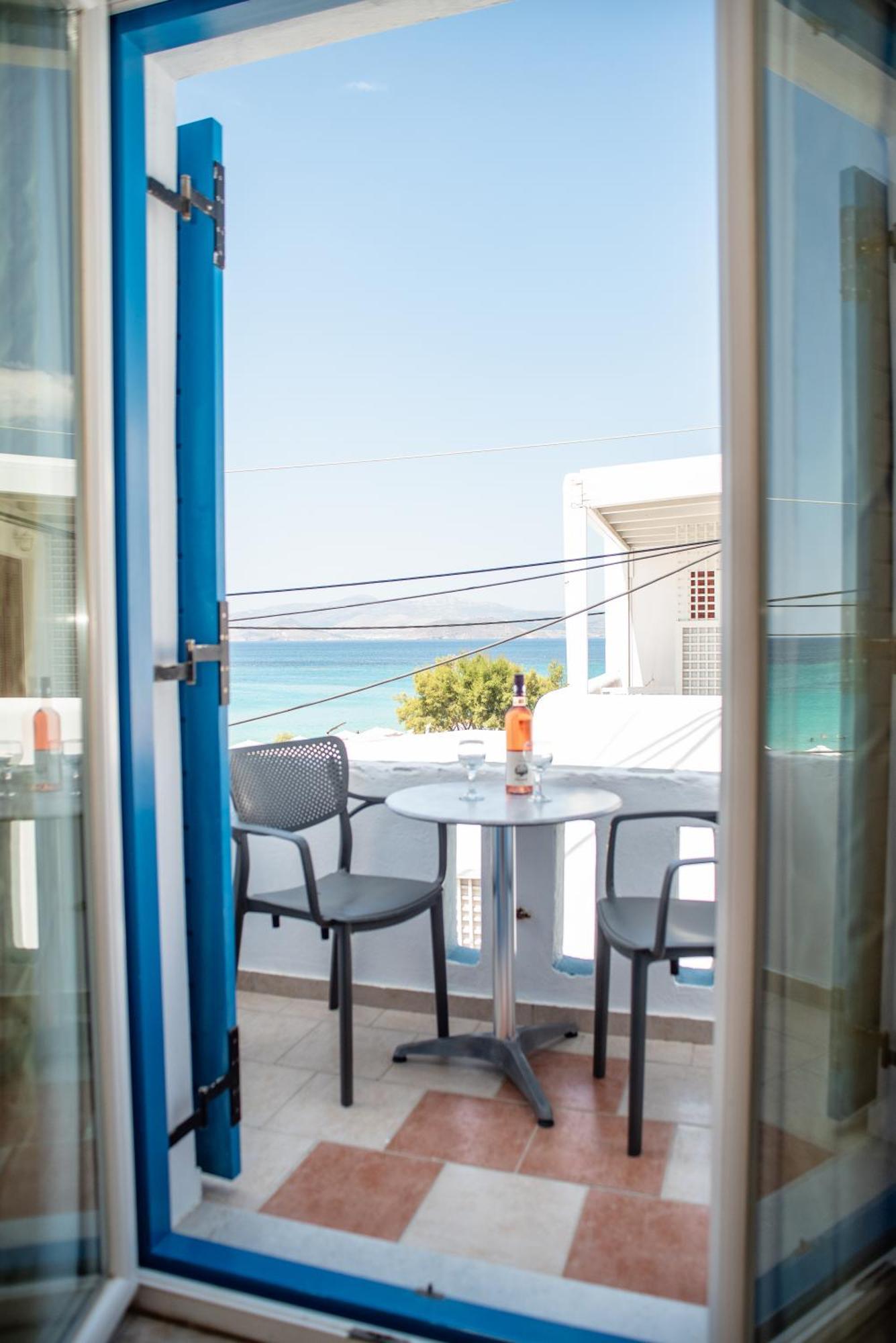 Aparthotel Deep Blue à Ágios Prokópios Extérieur photo