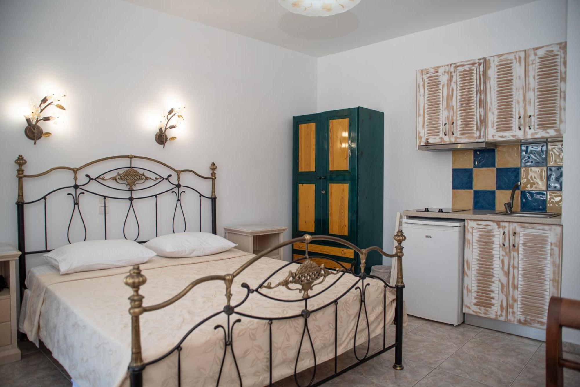 Aparthotel Deep Blue à Ágios Prokópios Extérieur photo