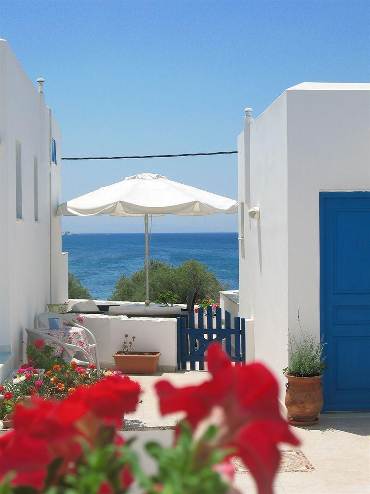 Aparthotel Deep Blue à Ágios Prokópios Extérieur photo
